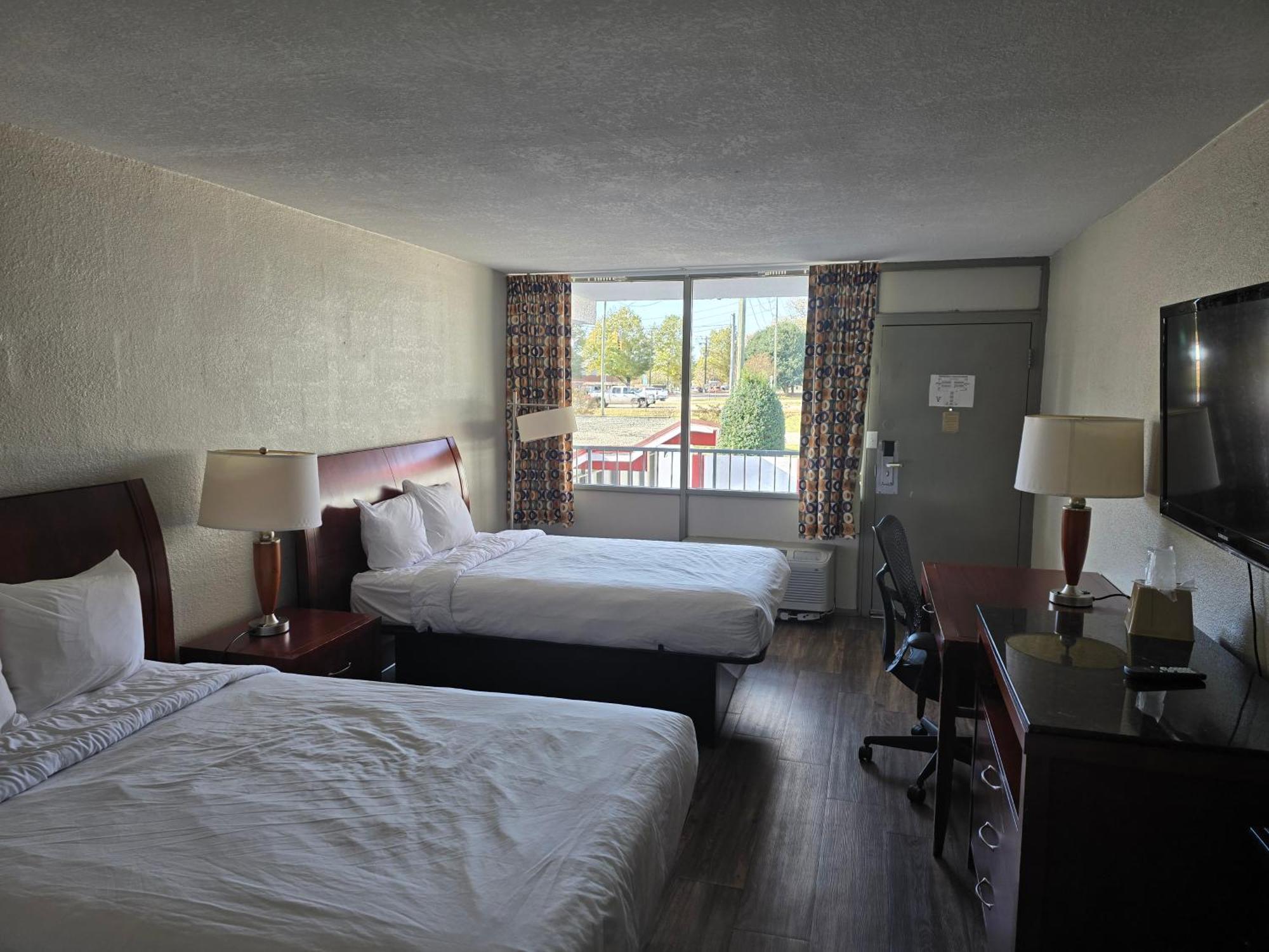 Days Inn By Wyndham Raleigh South Εξωτερικό φωτογραφία