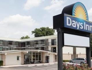 Days Inn By Wyndham Raleigh South Εξωτερικό φωτογραφία
